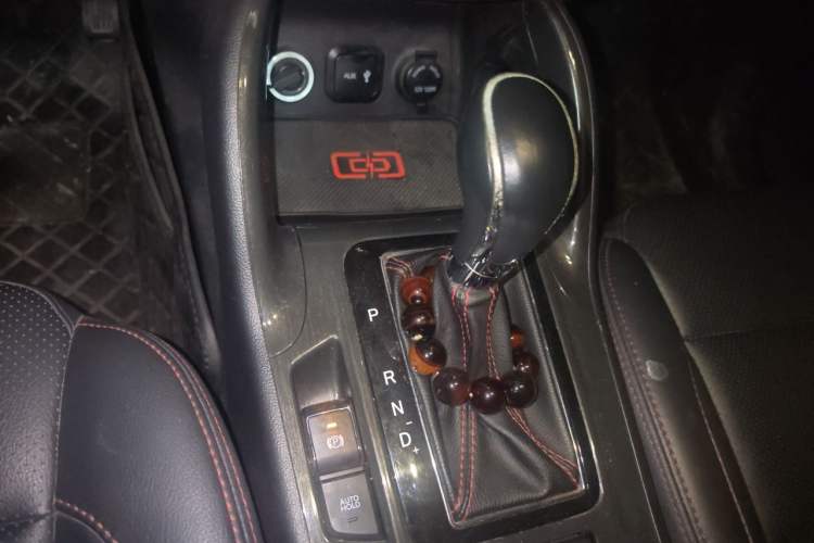Used CHANGAN CS75 2017 Shangkui Edition 1.5T Automatic Sharp Model Gear Lever