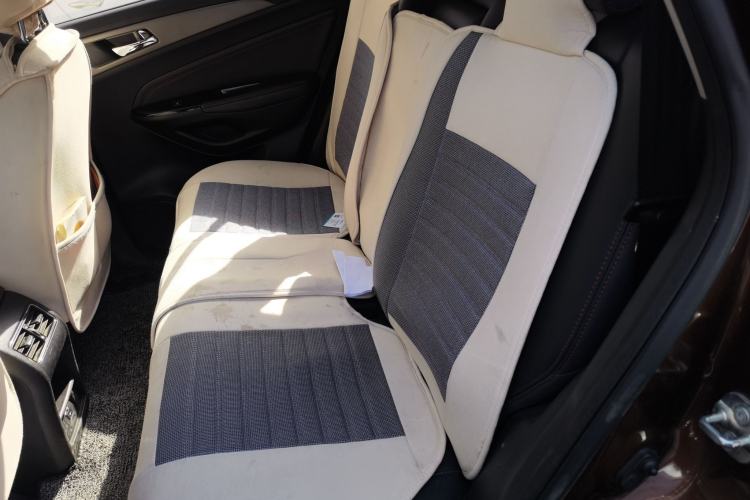 Used CHANGAN CS75 2017 Shangkui Edition 1.5T Automatic Fengxiang Model Left Rear Seat