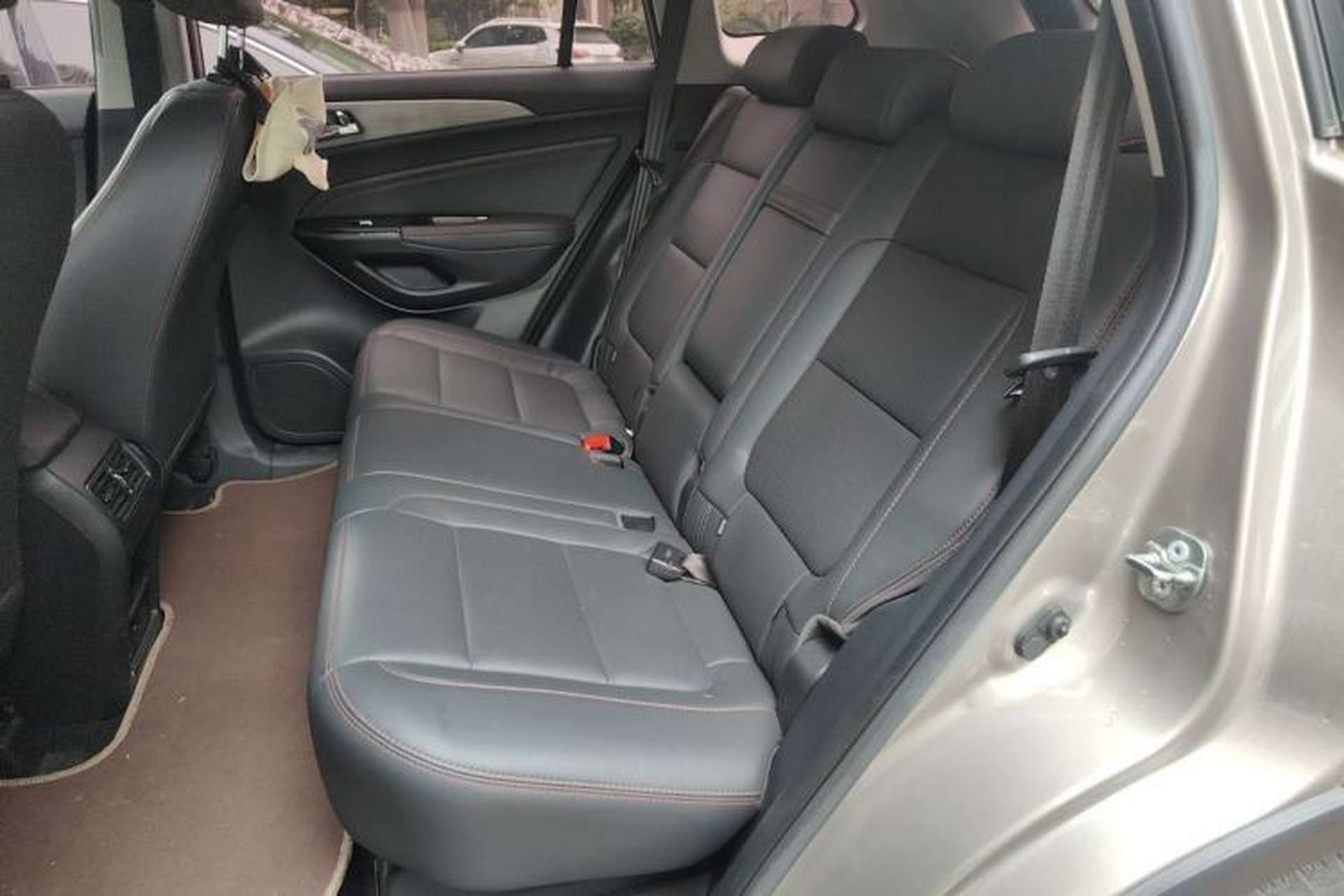 Used CHANGAN CS75 2017 Shangkui Edition 1.5T Automatic Fengyue Model Left Rear Seat