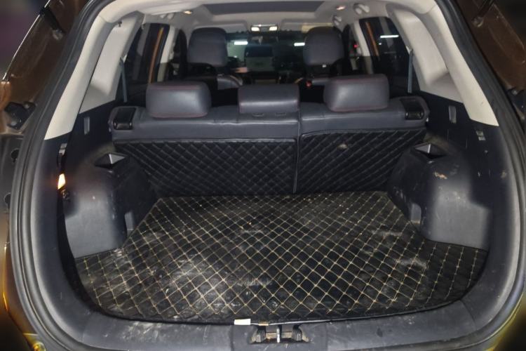 Used CHANGAN CS75 2017 Shangkui Edition 1.5T Automatic Sharp Model Trunk