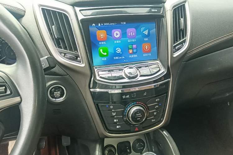 Used CHANGAN CS75 2017 Shangkui Edition 1.5T Automatic Fengyue Model Audio And AC Panel