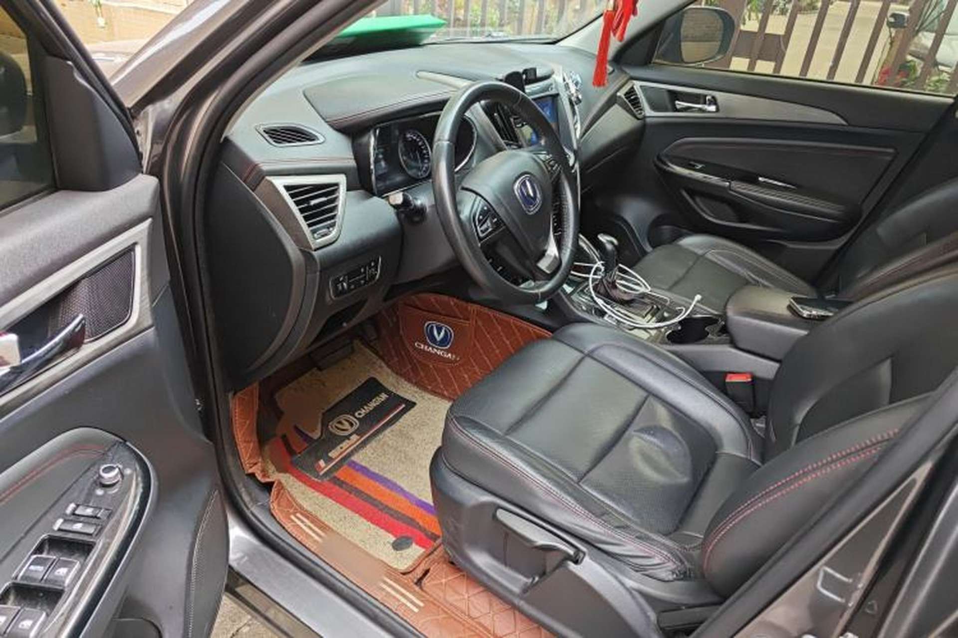 Used CHANGAN CS75 2017 Shangkui Edition 1.5T Automatic Fengxiang Model Driver Seat