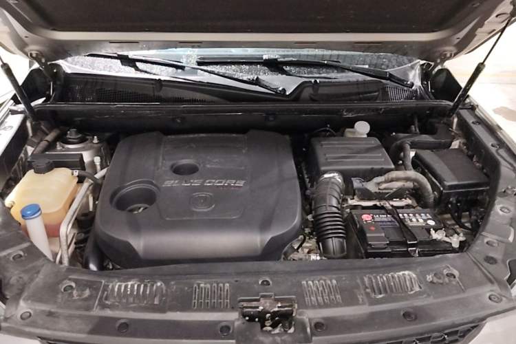 Used CHANGAN CS75 2017 Shangkui Edition 1.5T Automatic Fengyue Model Engine Bay