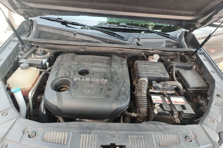 Used CHANGAN CS75 2017 Shangkui Edition 1.5T Manual Fengxiang Model Engine Bay