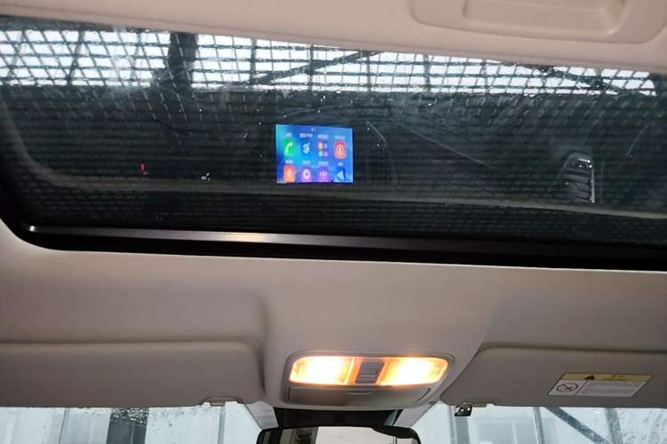 Used CHANGAN CS75 2017 Shangkui Edition 1.5T Automatic Fengyue Model Headliner