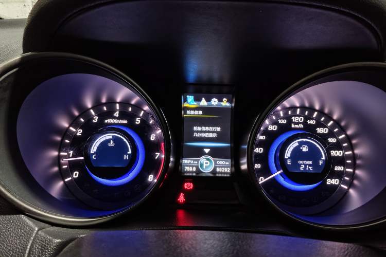 Used CHANGAN CS75 2017 Shangkui Edition 1.5T Automatic Fengyue Model Instrument Cluster