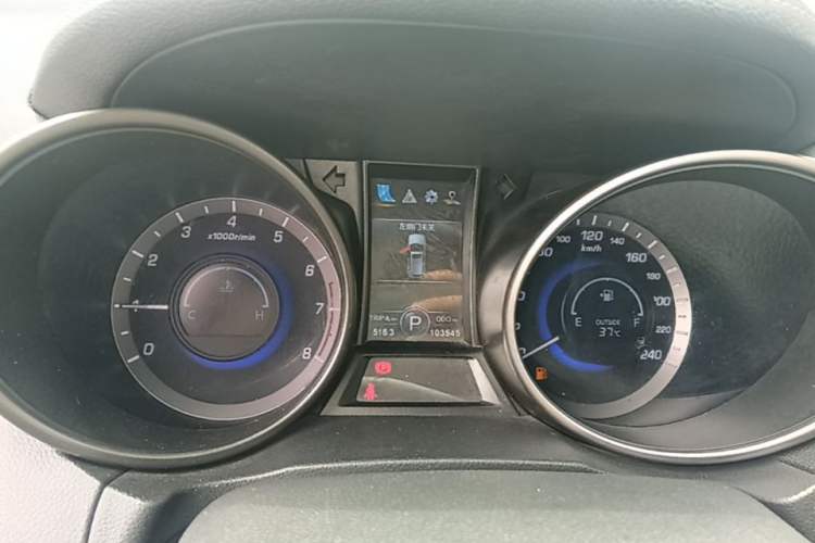 Used CHANGAN CS75 2017 Shangkui Edition 1.5T Automatic Fengyue Model Instrument Cluster