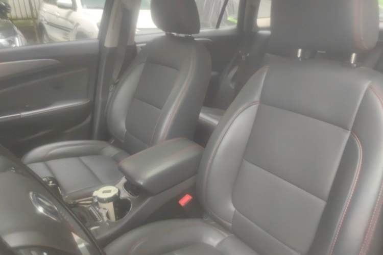 Used CHANGAN CS75 2017 Shangkui Edition 1.5T Manual Fengxiang Model Left Front Seat