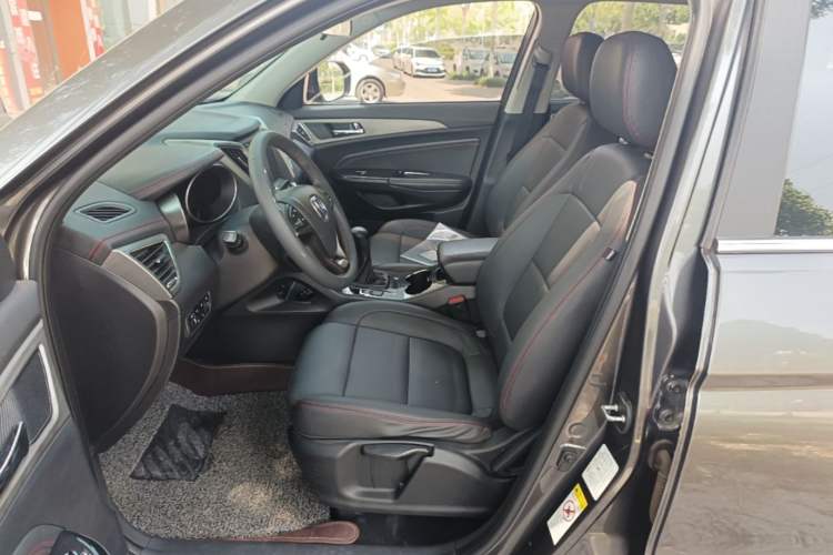 Used CHANGAN CS75 2017 Shangkui Edition 1.5T Manual Fengxiang Model Left Front Seat