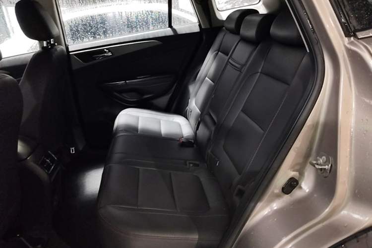Used CHANGAN CS75 2017 Shangkui Edition 1.5T Automatic Fengyue Model Left Rear Seat