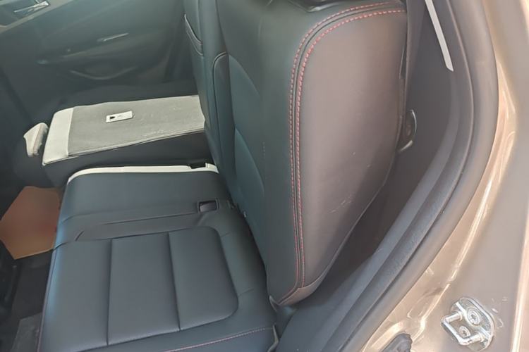 Used CHANGAN CS75 2017 Shangku Edition 1.5T Manual ZhiXiang Model Left Rear Seat