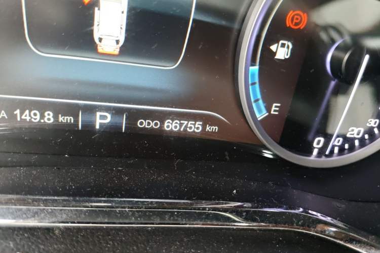 Used CHANGAN CS75 2017 Shangkui Edition 1.5T Automatic Fengxiang Model Odometer Close Up