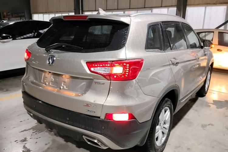 Used CHANGAN CS75 2017 Shangkui Edition 1.5T Automatic Fengyue Model Rear Right 45 Deg