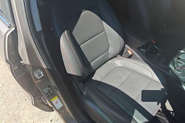 Used CHANGAN CS75 2017 Shangku Edition 1.5T Manual ZhiXiang Model Right Front Seat