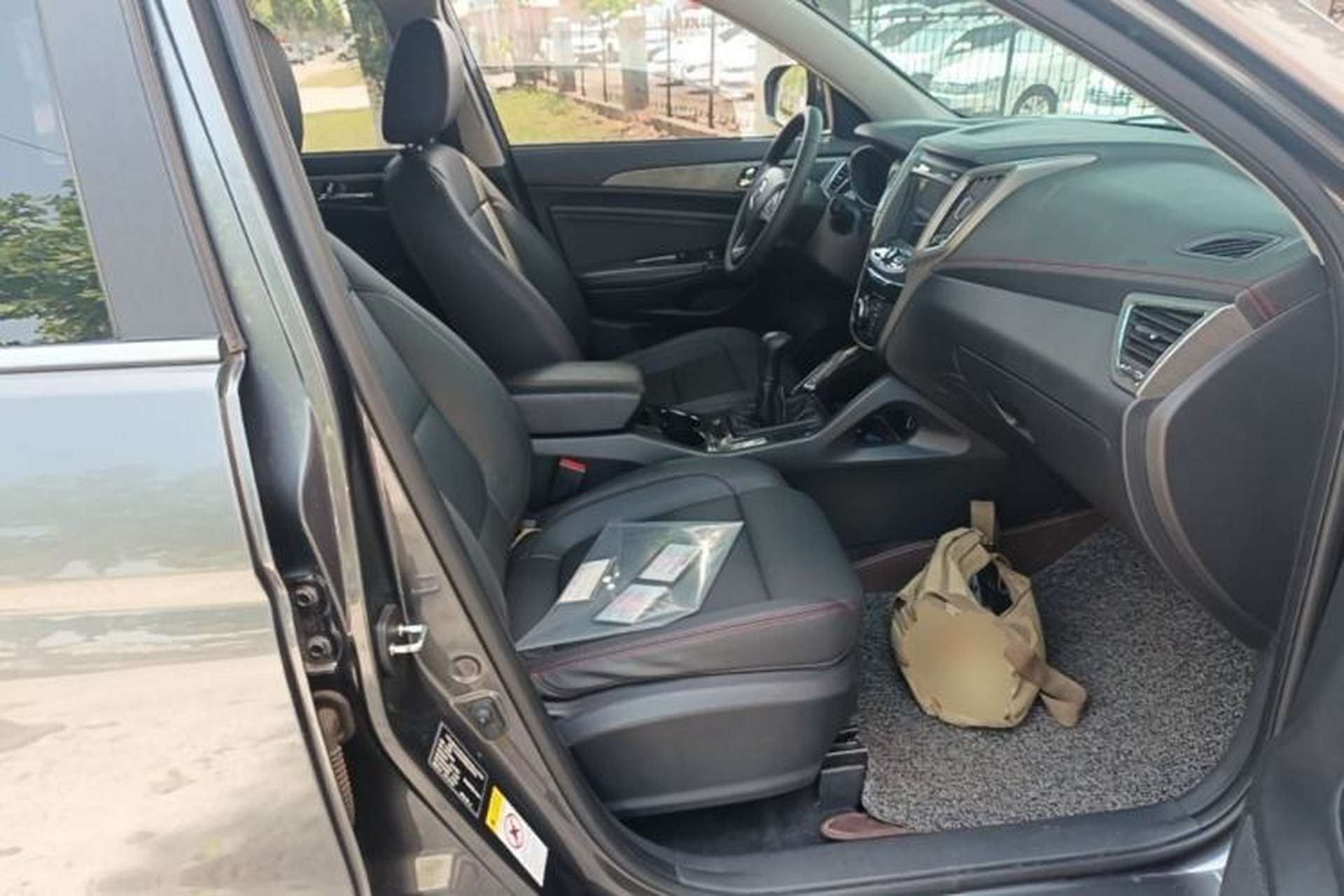 Used CHANGAN CS75 2017 Shangkui Edition 1.5T Manual Fengxiang Model Right Front Seat