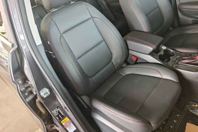 Used CHANGAN CS75 2017 Shangkui Edition 1.5T Automatic Fengxiang Model Right Front Seat