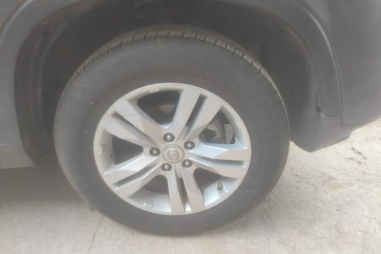 Used CHANGAN CS75 2017 Shangkui Edition 1.5T Manual Fengxiang Model Right Front Wheel Hub