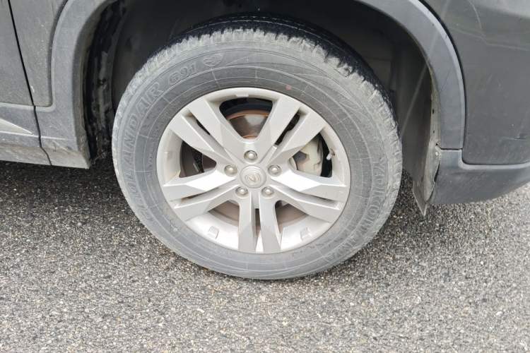 Used CHANGAN CS75 2017 Shangkui Edition 1.5T Automatic Fengxiang Model Right Front Wheel Hub