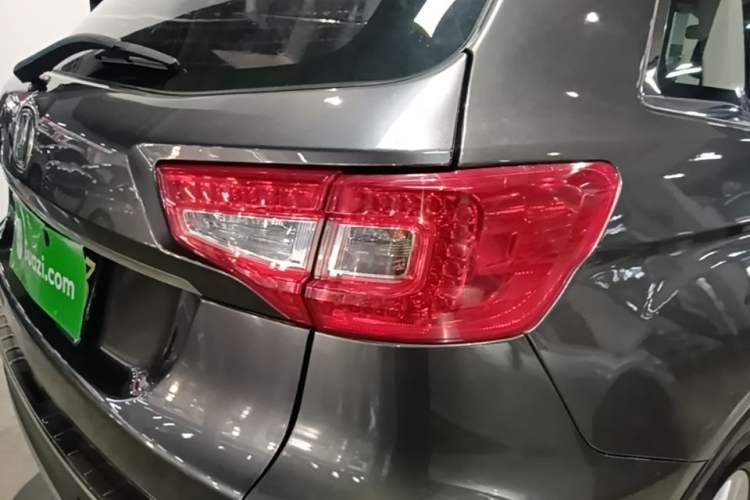 Used CHANGAN CS75 2017 Shangkui Edition 1.5T Automatic Fengyue Model Right Rear Taillight