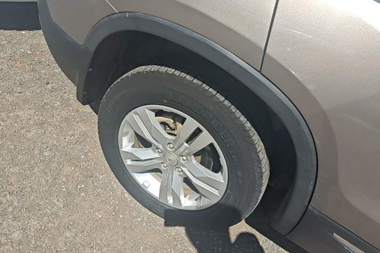 Used CHANGAN CS75 2017 Shangku Edition 1.5T Manual ZhiXiang Model Right Rear Wheel Hub