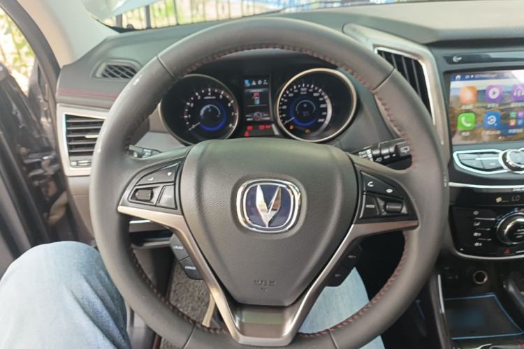 Used CHANGAN CS75 2017 Shangkui Edition 1.5T Manual Fengxiang Model Steering Wheel