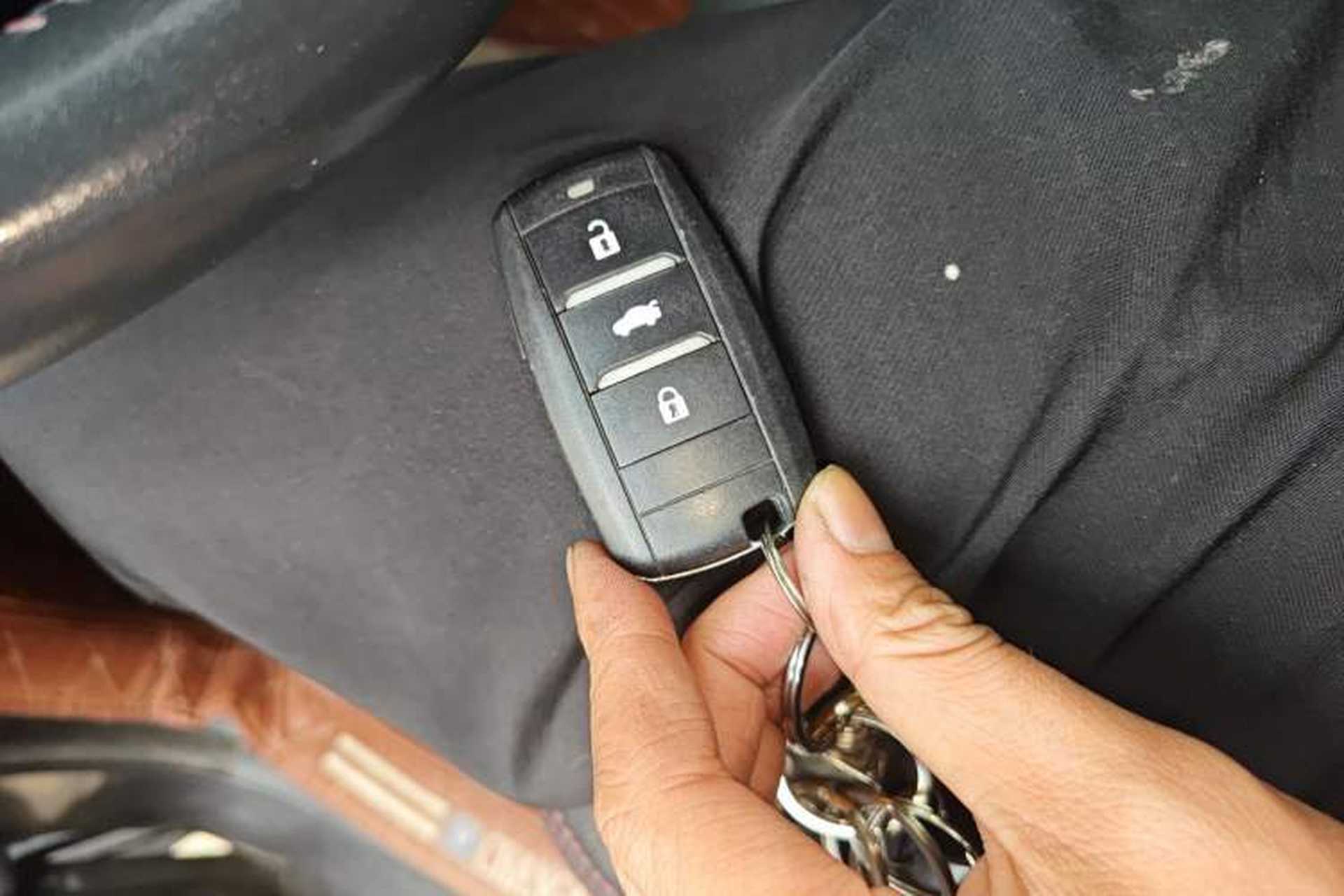 Used CHANGAN CS75 2017 Shangkui Edition 1.5T Automatic Fengxiang Model Vehicle Key