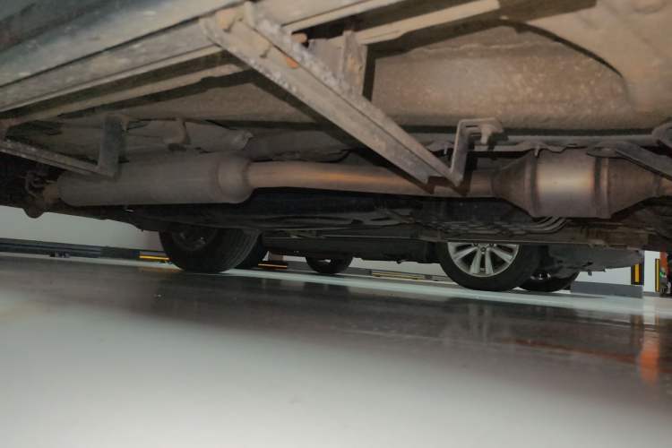 Used CHANGAN CS75 2017 Shangkui Edition 1.5T Automatic Fengxiang Model Chassis Front Right