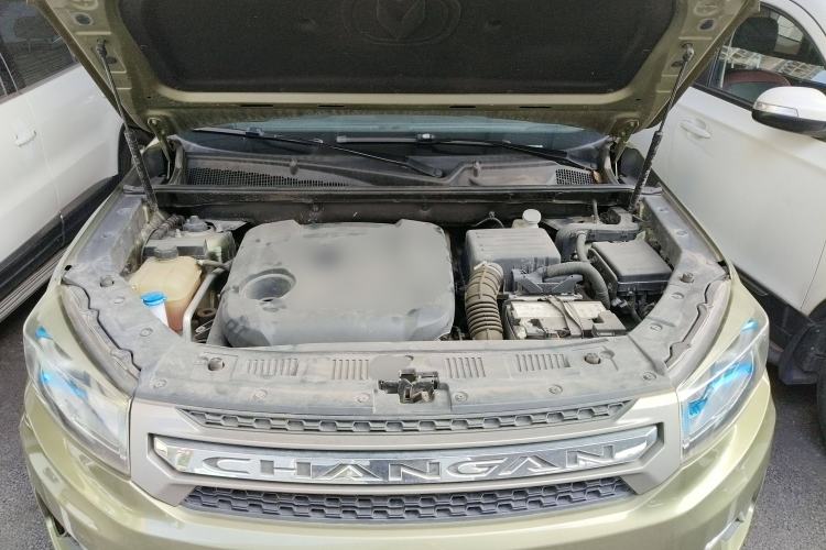 Used CHANGAN CS75 2017 Shangkui Edition 1.5T Manual Fengxiang Model Engine Bay