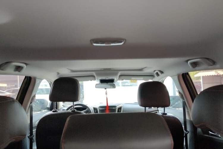 Used CHANGAN CS75 2017 Shangkui Edition 1.5T Manual Fengxiang Model Headliner