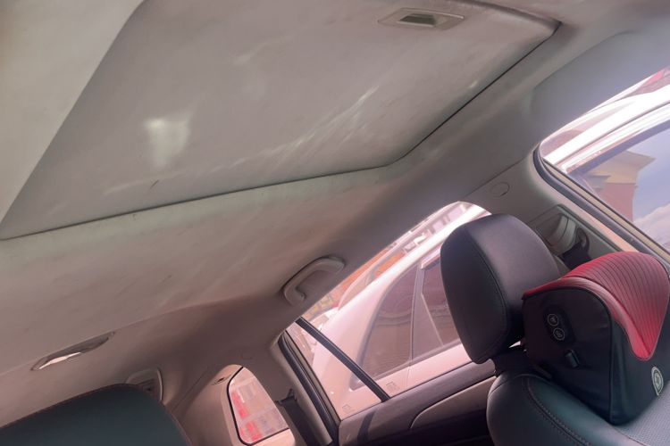 Used CHANGAN CS75 2017 Shangkui Edition 1.5T Manual Fengxiang Model Headliner