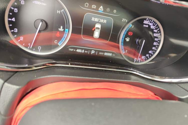 Used CHANGAN CS75 2017 Shangkui Edition 1.5T Automatic Fengxiang Model Odometer Close Up