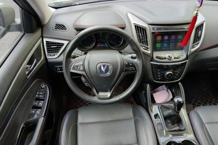 Used CHANGAN CS75 2017 Shangkui Edition 1.5T Manual Fengxiang Model Steering Wheel