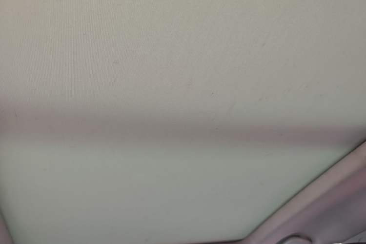 Used CHANGAN CS75 2017 Shangkui Edition 1.5T Automatic Fengxiang Model Headliner