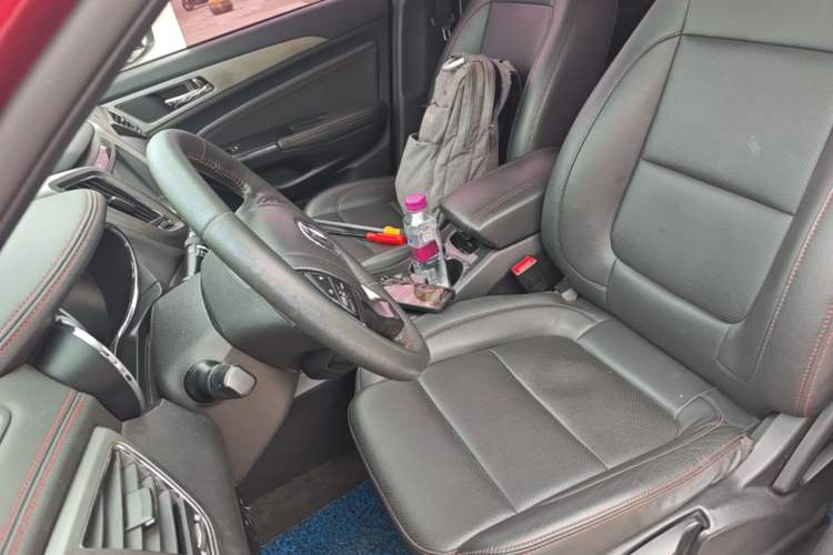 Used CHANGAN CS75 2017 Shangkui Edition 1.5T Automatic Fengxiang Model Left Front Seat
