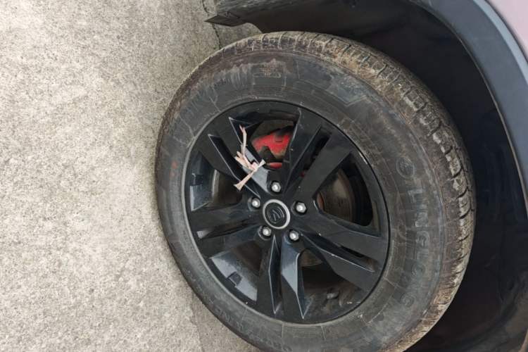 Used CHANGAN CS75 2017 Shangkui Edition 1.5T Automatic Fengxiang Model Left Front Wheel Hub