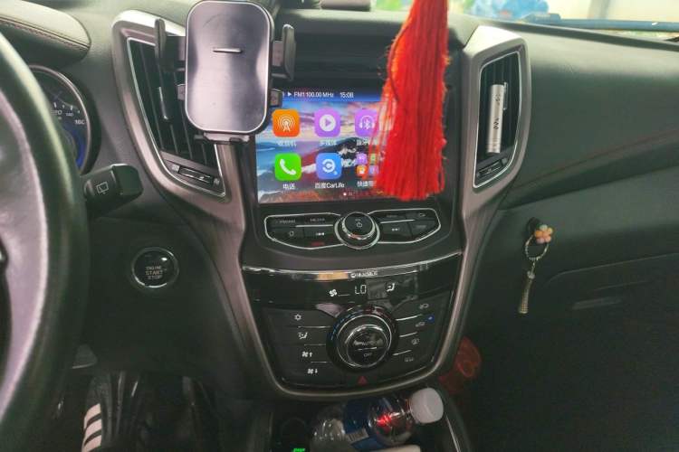 Used CHANGAN CS75 2017 Shangku Edition 1.5T Manual ZhiXiang Model Audio And AC Panel