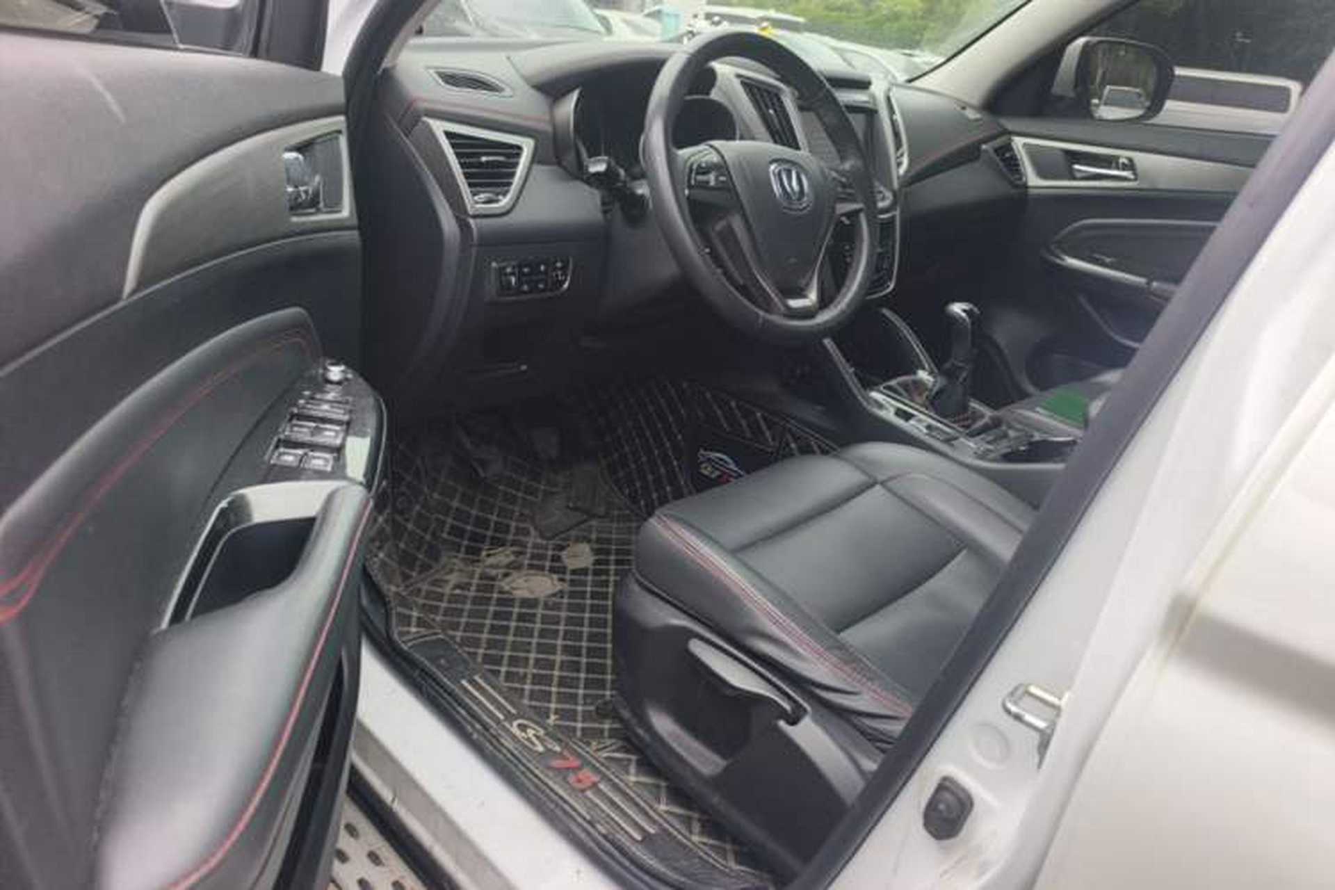 Used CHANGAN CS75 2017 Shangku Edition 1.5T Manual ZhiXiang Model Driver Seat