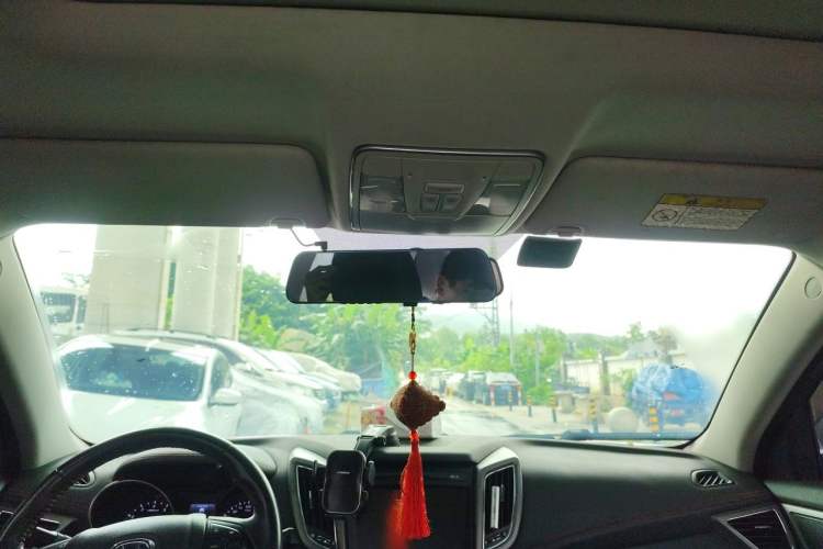 Used CHANGAN CS75 2017 Shangku Edition 1.5T Manual ZhiXiang Model Headliner