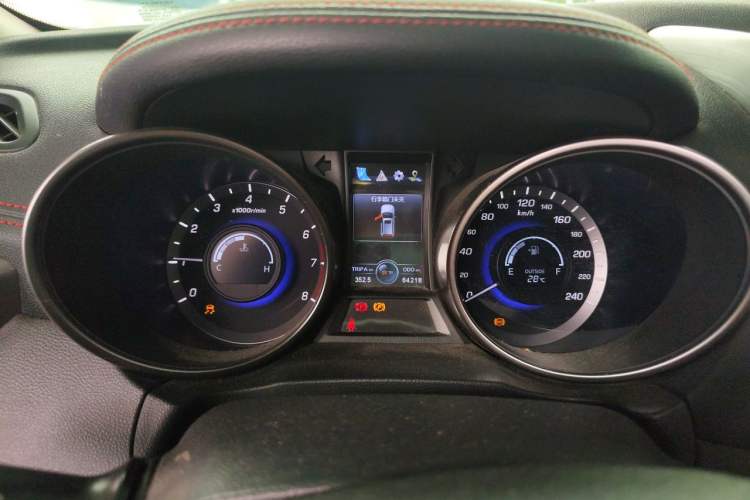 Used CHANGAN CS75 2017 Shangku Edition 1.5T Manual ZhiXiang Model Instrument Cluster