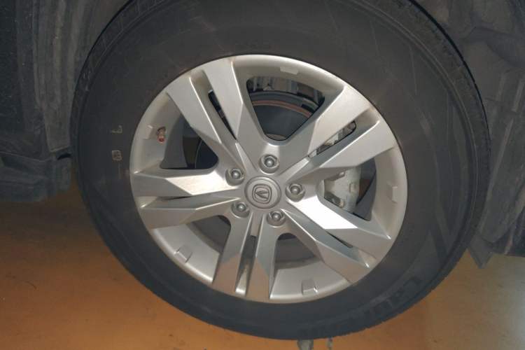 Used CHANGAN CS75 2017 Shangku Edition 1.5T Manual ZhiXiang Model Right Front Wheel Hub