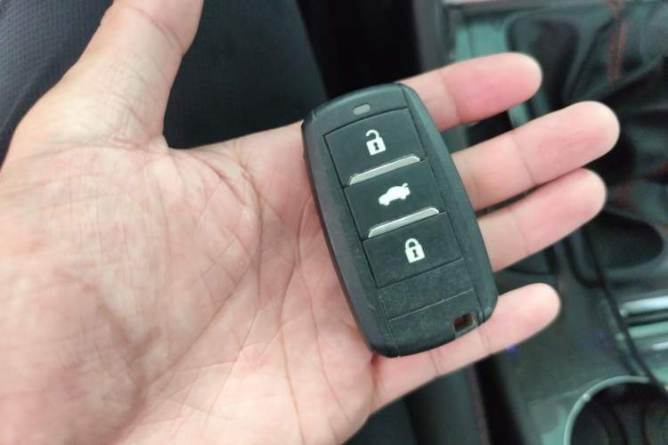 Used CHANGAN CS75 2017 Shangku Edition 1.5T Manual ZhiXiang Model Vehicle Key