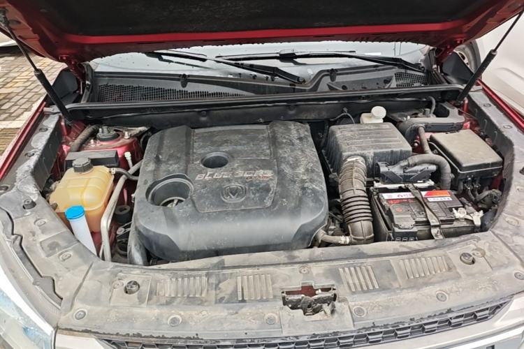 Used CHANGAN CS75 2017 Shangkui Edition 1.5T Automatic Fengxiang Model Engine Bay