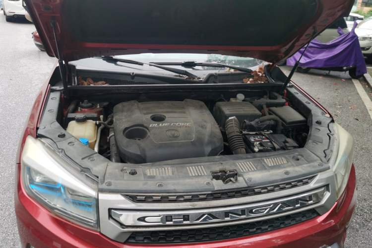 Used CHANGAN CS75 2017 Shangkui Edition 1.5T Manual Fengxiang Model Engine Bay