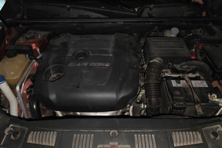 Used CHANGAN CS75 2017 Shangkui Edition 1.5T Automatic Fengxiang Model Engine Bay