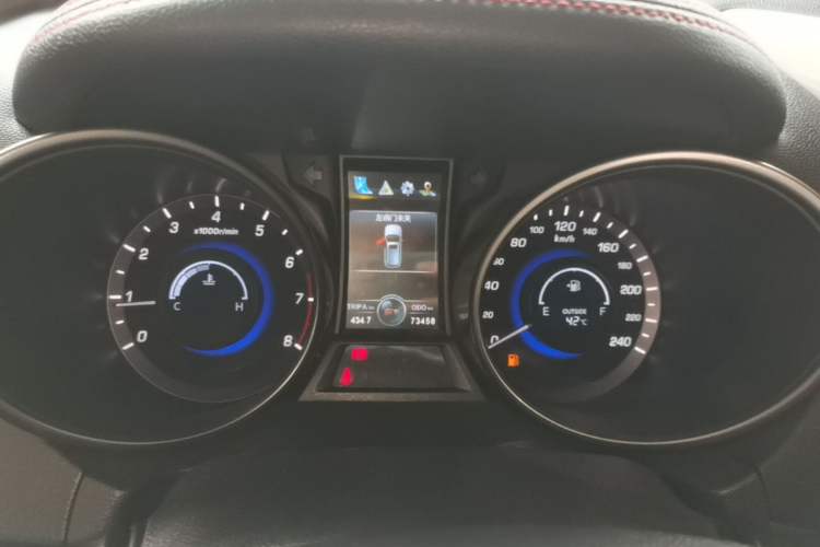 Used CHANGAN CS75 2017 Shangkui Edition 1.5T Manual Fengxiang Model Instrument Cluster