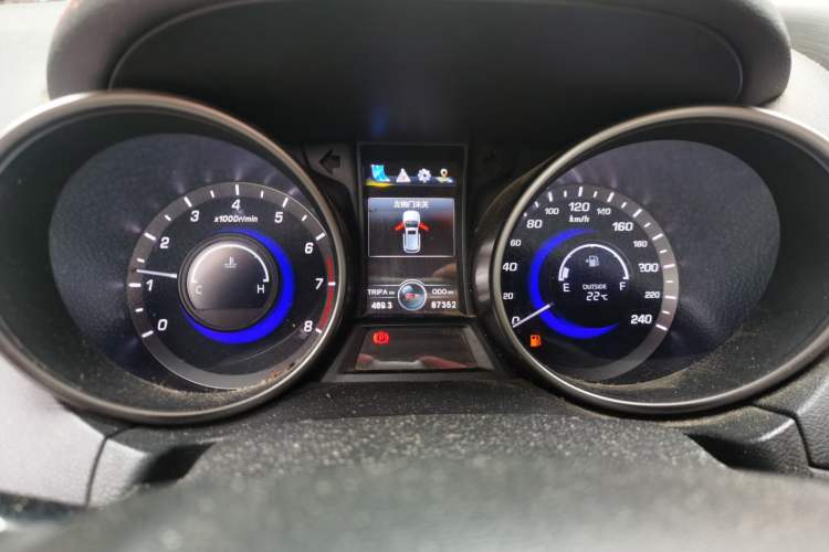Used CHANGAN CS75 2017 Shangkui Edition 1.5T Manual Fengxiang Model Instrument Cluster