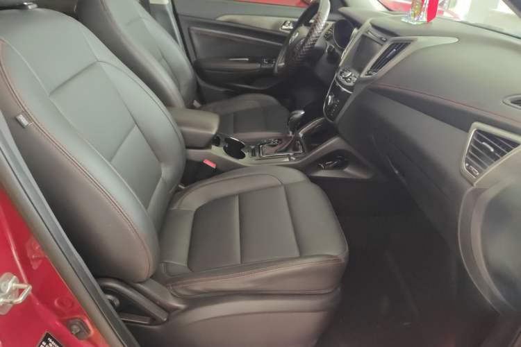 Used CHANGAN CS75 2017 Shangkui Edition 1.5T Automatic Fengyue Model Interior 5