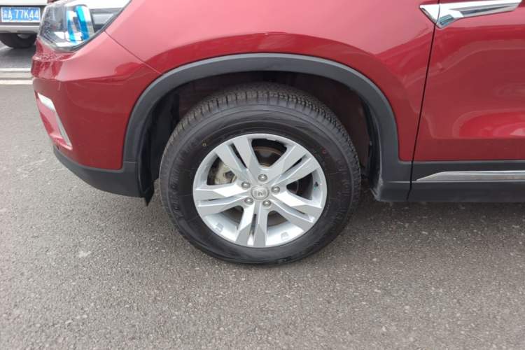 Used CHANGAN CS75 2017 Shangkui Edition 1.5T Automatic Fengxiang Model Left Front Wheel Hub