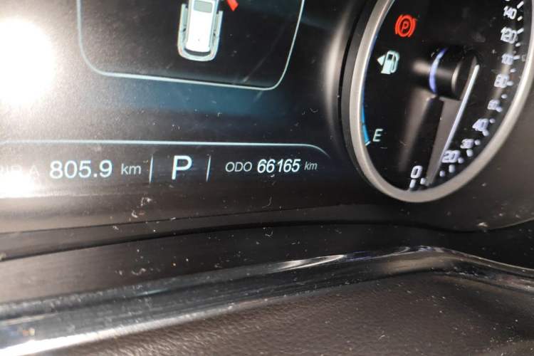 Used CHANGAN CS75 2017 Shangkui Edition 1.5T Automatic Fengxiang Model Odometer Close Up