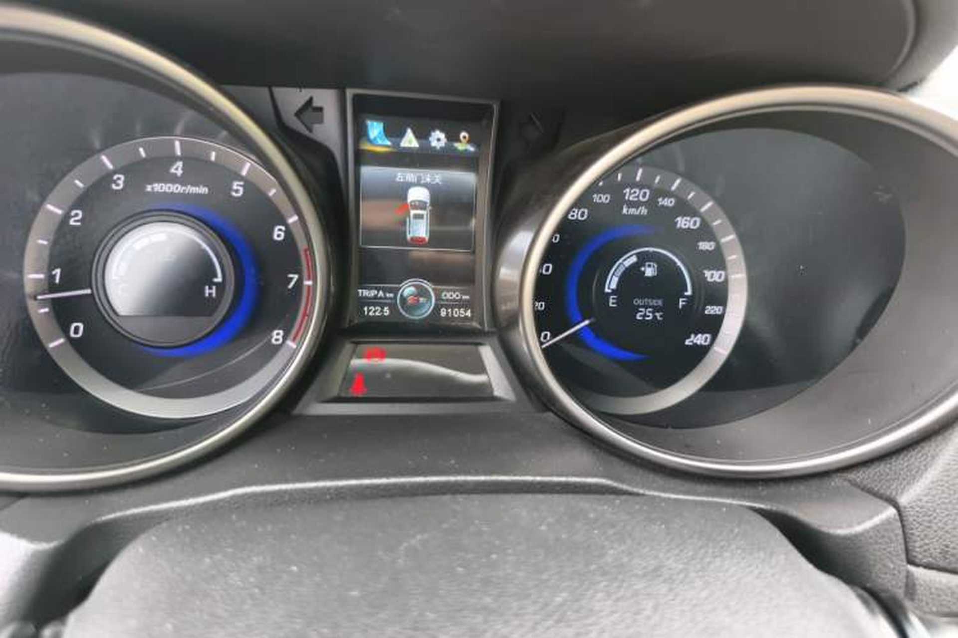 Used CHANGAN CS75 2017 Shangkui Edition 1.5T Manual Fengxiang Model Odometer Close Up